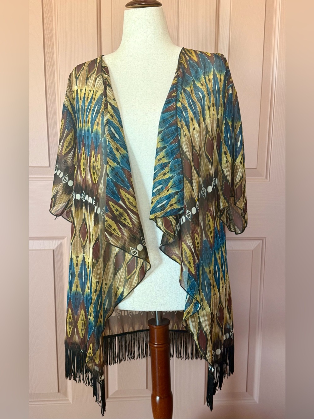 LuLaRoe Monroe Boho Kimono with Fringe - Size Small. Made in the USA!